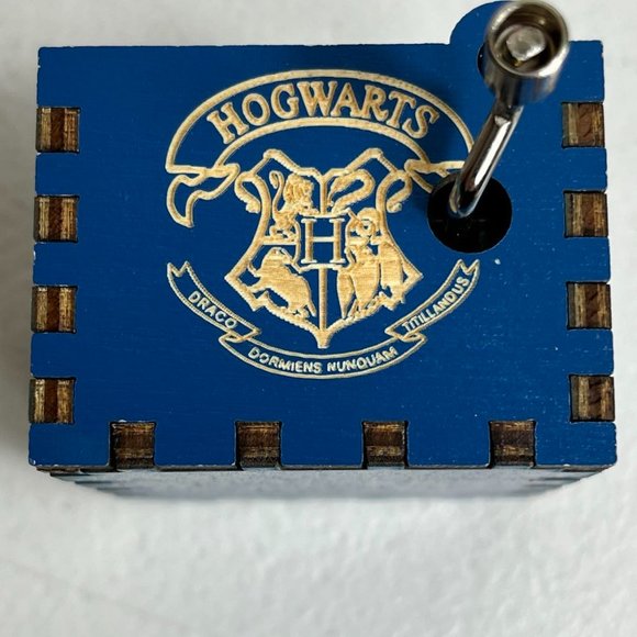 Harry Potter Hand Crank Wooden Music Box Blue Wizard Movie - Picture 3 of 8